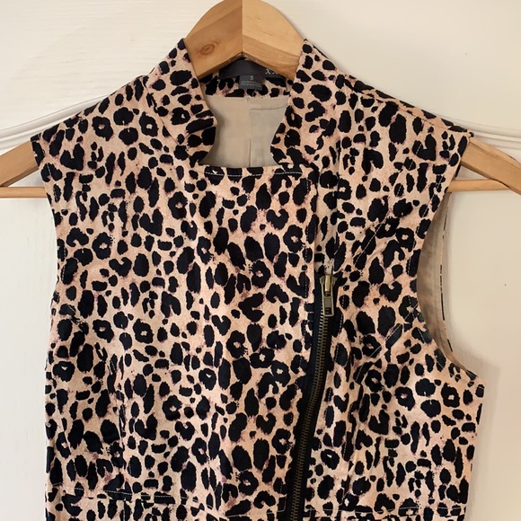 Forever 21 leopard zippered dress - Picture 2 of 3